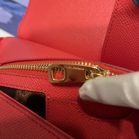 Dolce and Gabbana medium Sicily - Picture 7 of 9